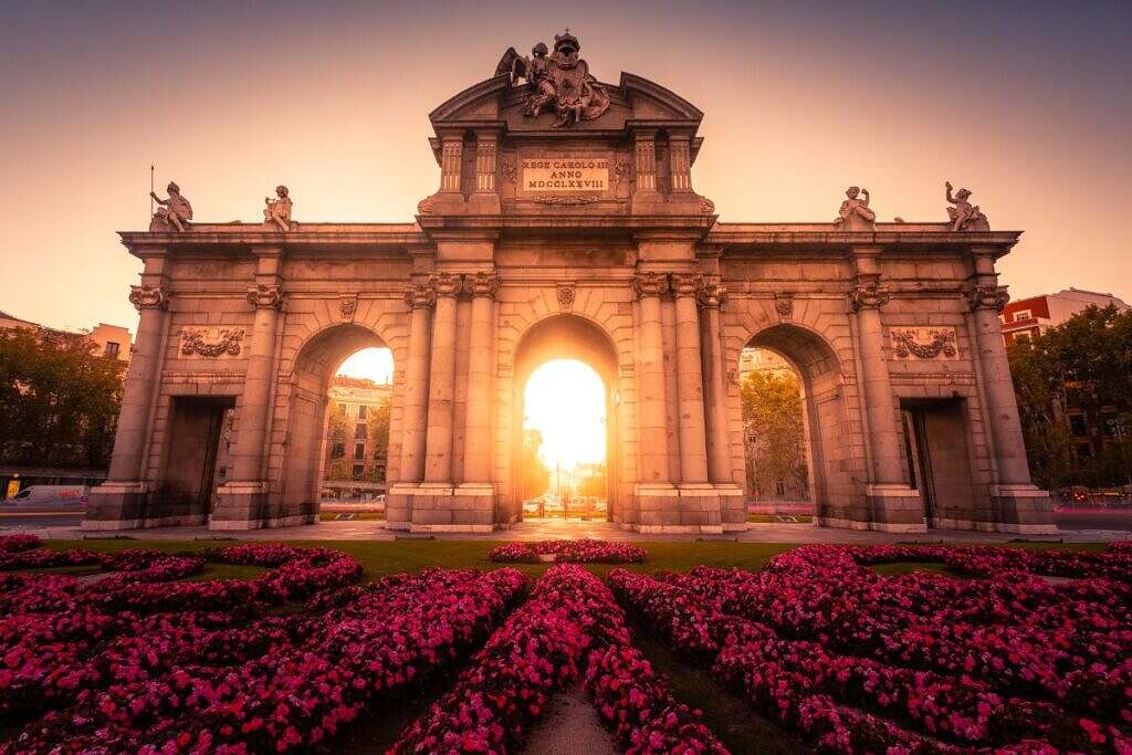 Puerta de Alcala i Madrid, Spanien.